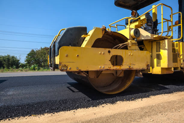 Best Driveway Paving Contractor  in Riddle, OR